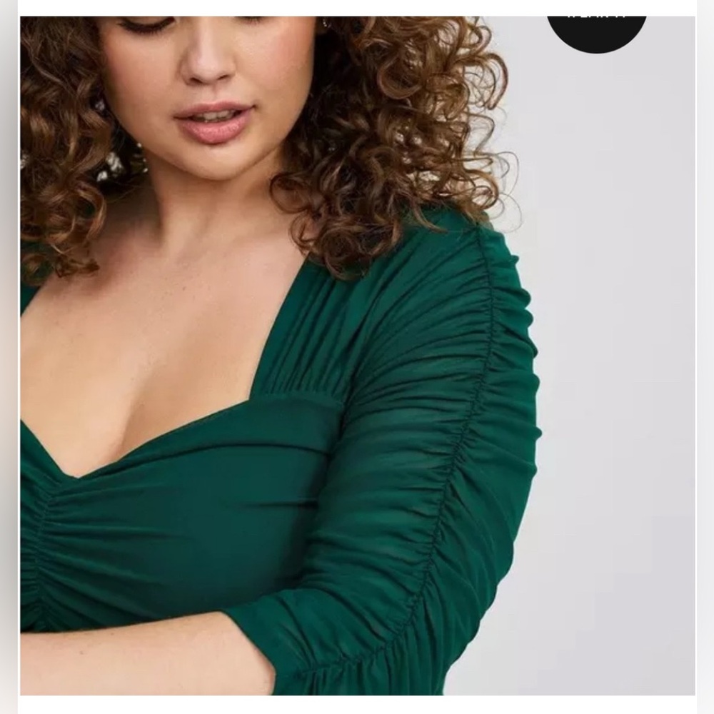 3X TORRID Emerald Green Ruched Women's Top Pinup Goth Holiday NWOT